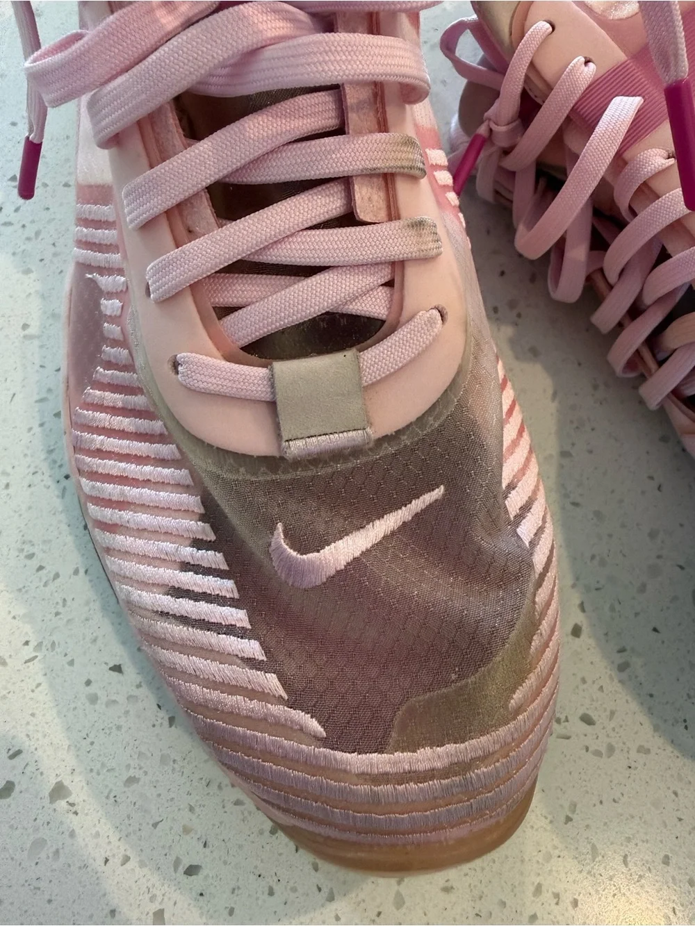 9.5 Nike LeBron X John Elliott Icon QS Basketball Shoes Tulip Pink Women’s